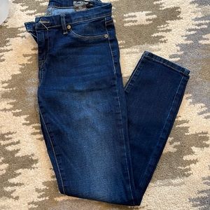 Women's BLANKNYC spray on skinny jeans!